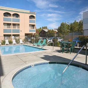 Hotel Hidden Valley Escondido Exterior foto